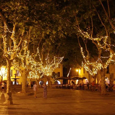 فندق مبيت وإفطار Decouvertes 4*