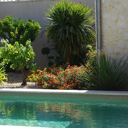 Decouvertes فندق مبيت وإفطار Uzès